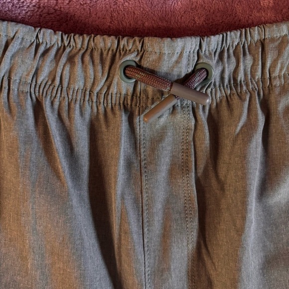 Tommy Bahama Active Boys XL 14 Shorts Olive Green Heather Drawstring New - Picture 4 of 5